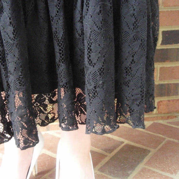 Black Lacy Tiered Midi Skirt - Picture 3 of 3